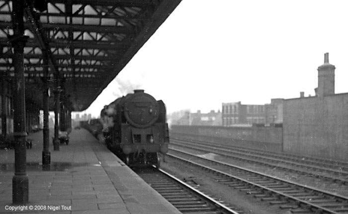 9F on freight train, Leicester Central
