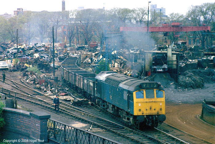 Class 25 diesel locomotive shunting scrap sidings at Leicester GCR goods yard