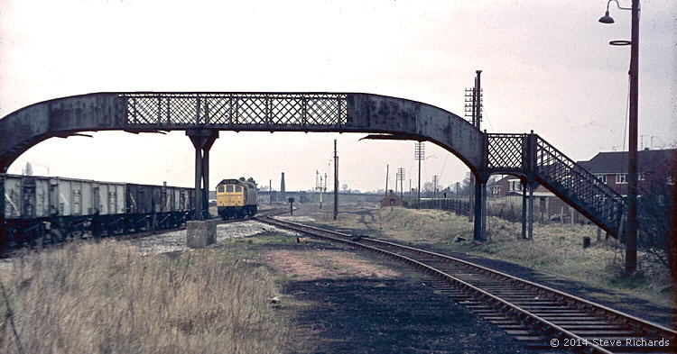 Train at Ruddington, at the branch to the ordnance depot