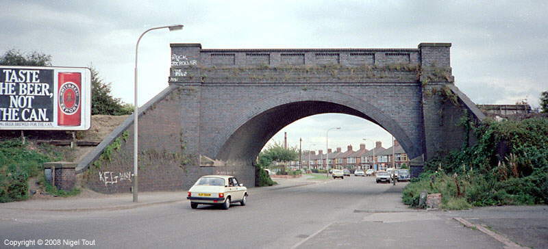 Beaumont Leys Lane bridge, GCR