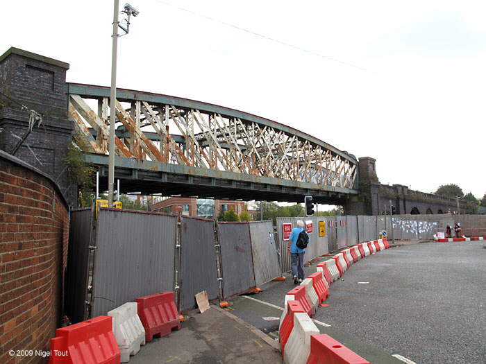 Braunstone Gate bridge “Bowstring” bridge under demolition, GCR