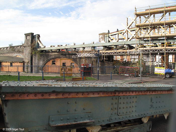 Braunstone Gate bridge “Bowstring” bridge under demolition, GCR