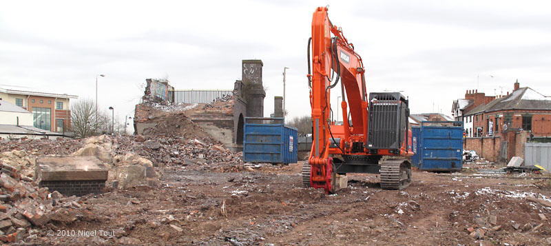 Demolition of GCR viaduct, Leicester