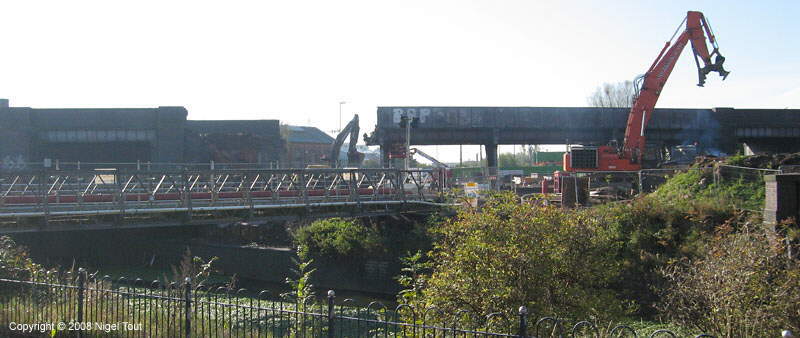 Start of demolition Upperton Road viaduct, Leicester, GCR