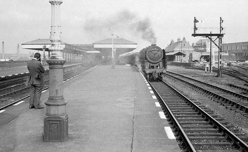 70054 Leicester Central station