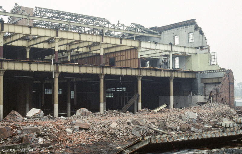 Leicester GCR goods shed demolition