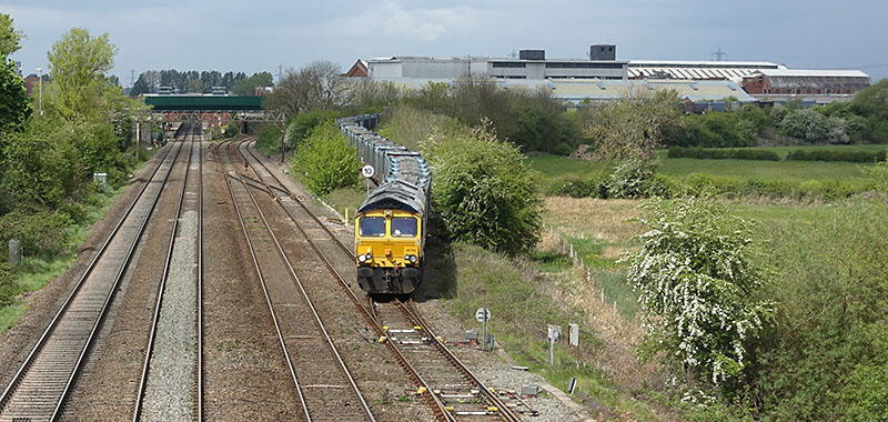 Gypsum train empties from Hotchley Hill at Loughborough